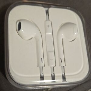 Apple EarPods White Wired Headphones w/ Case